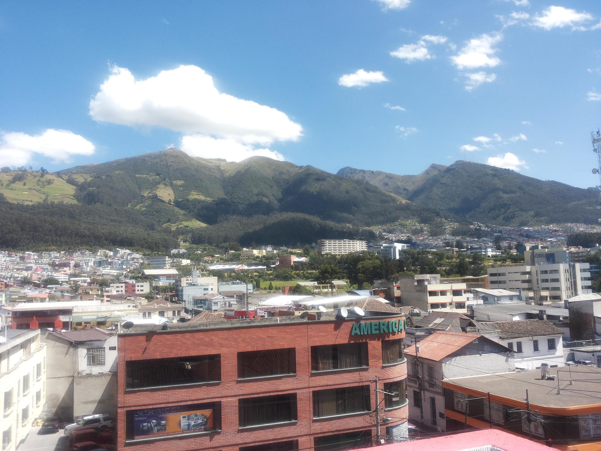 Hotel Lottus Quito Kültér fotó