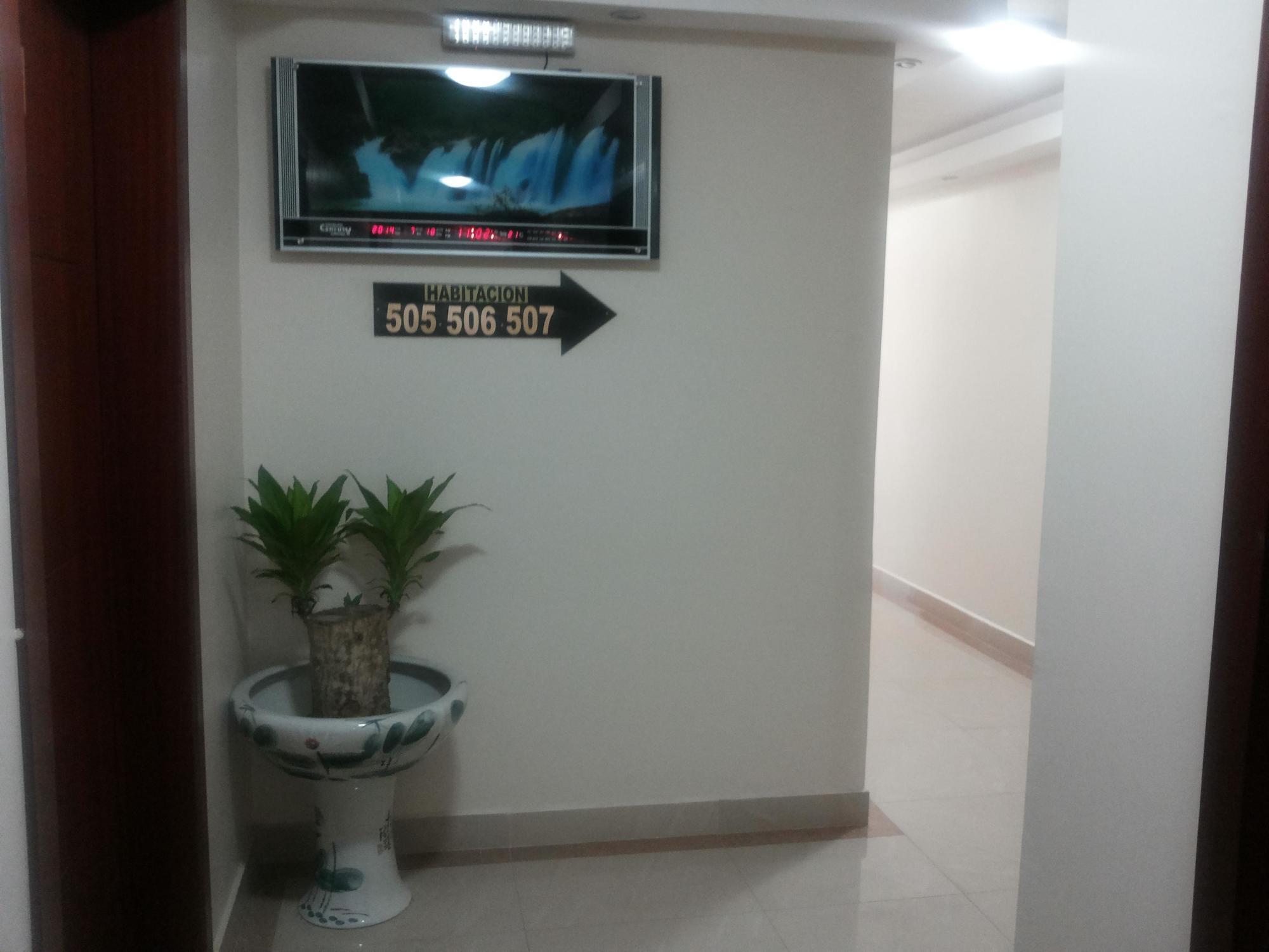Hotel Lottus Quito Kültér fotó