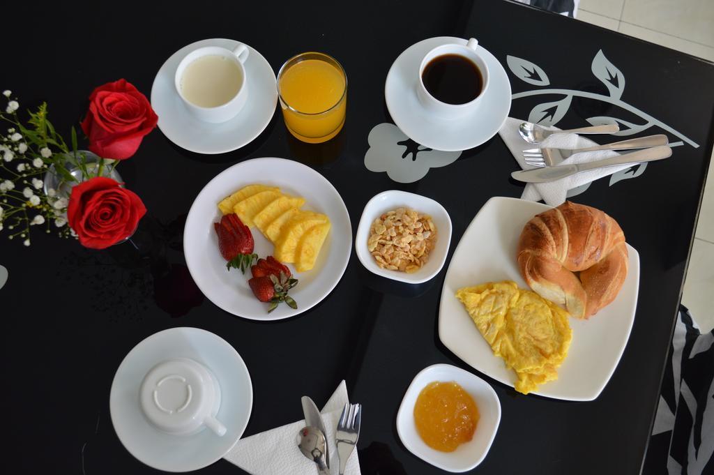 Hotel Lottus Quito Kültér fotó