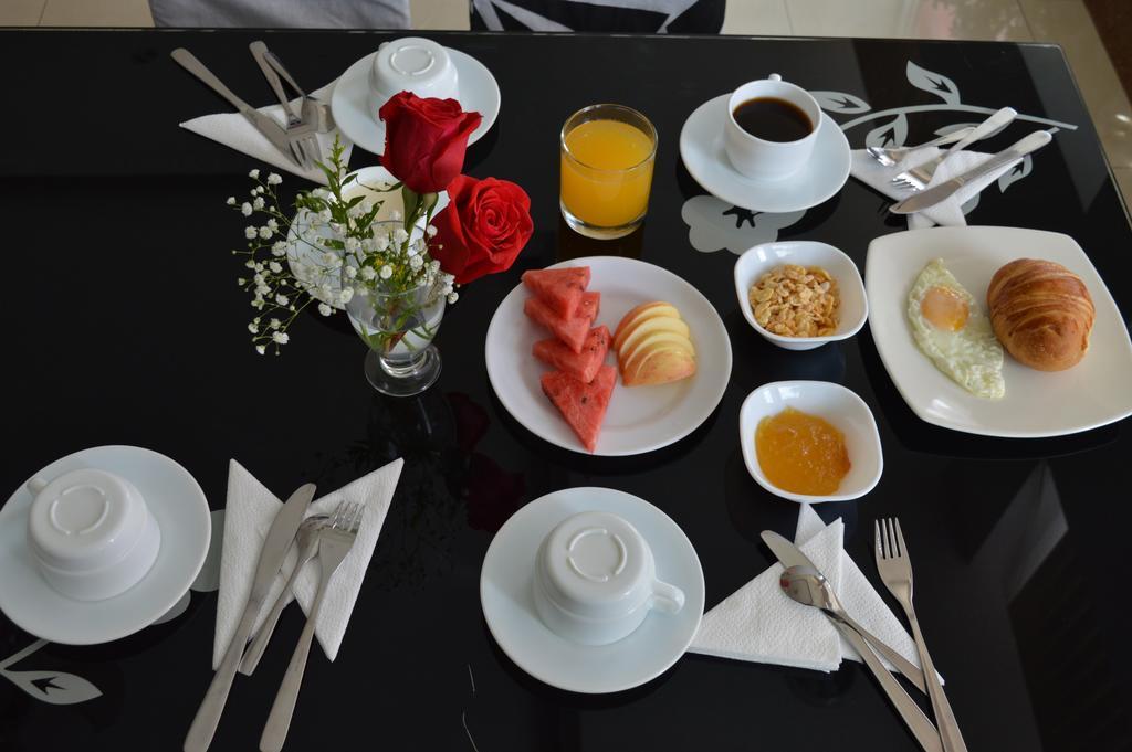 Hotel Lottus Quito Kültér fotó